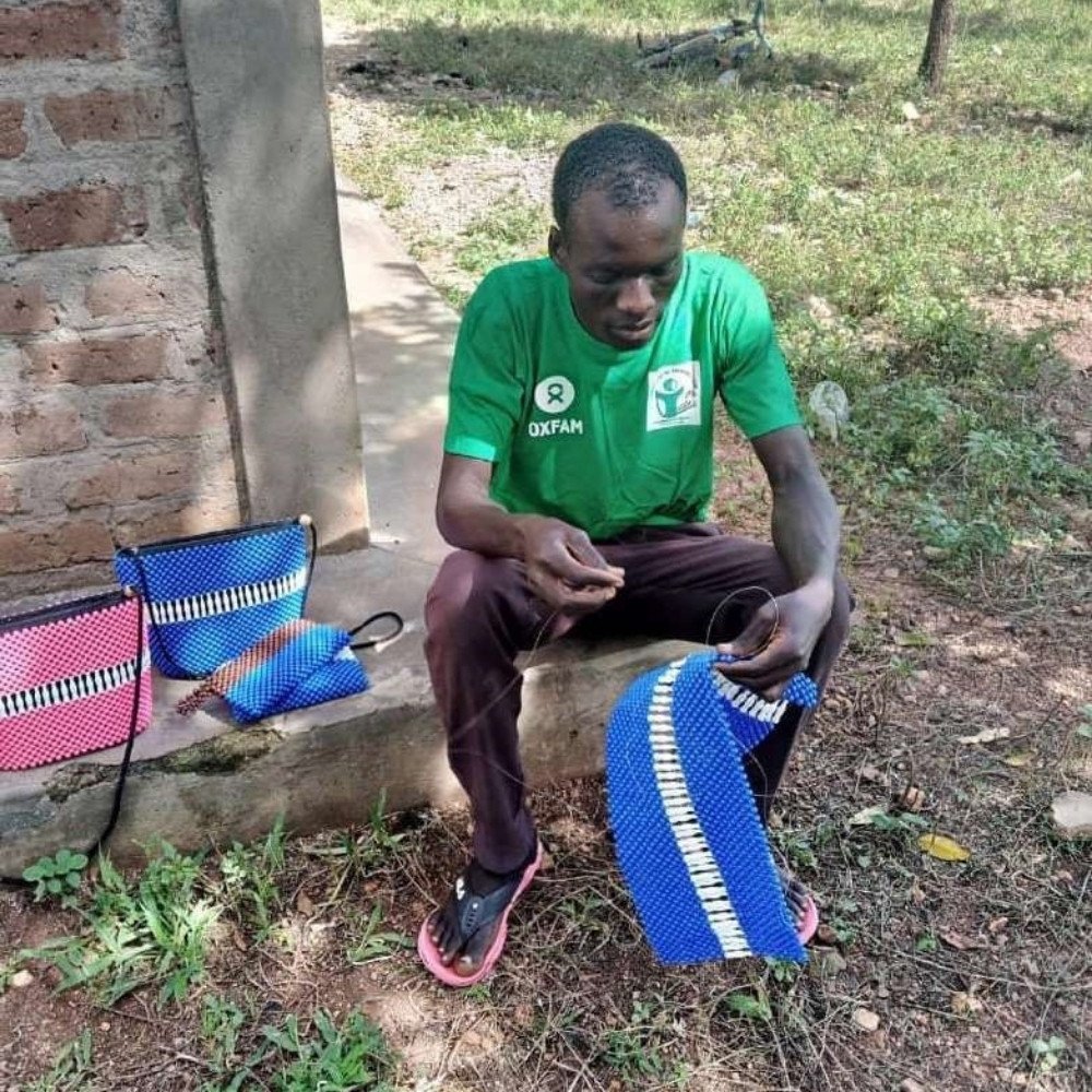 Amos Adara